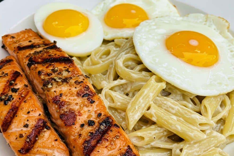 High-calorie diet for weight gain with healthy whole foods